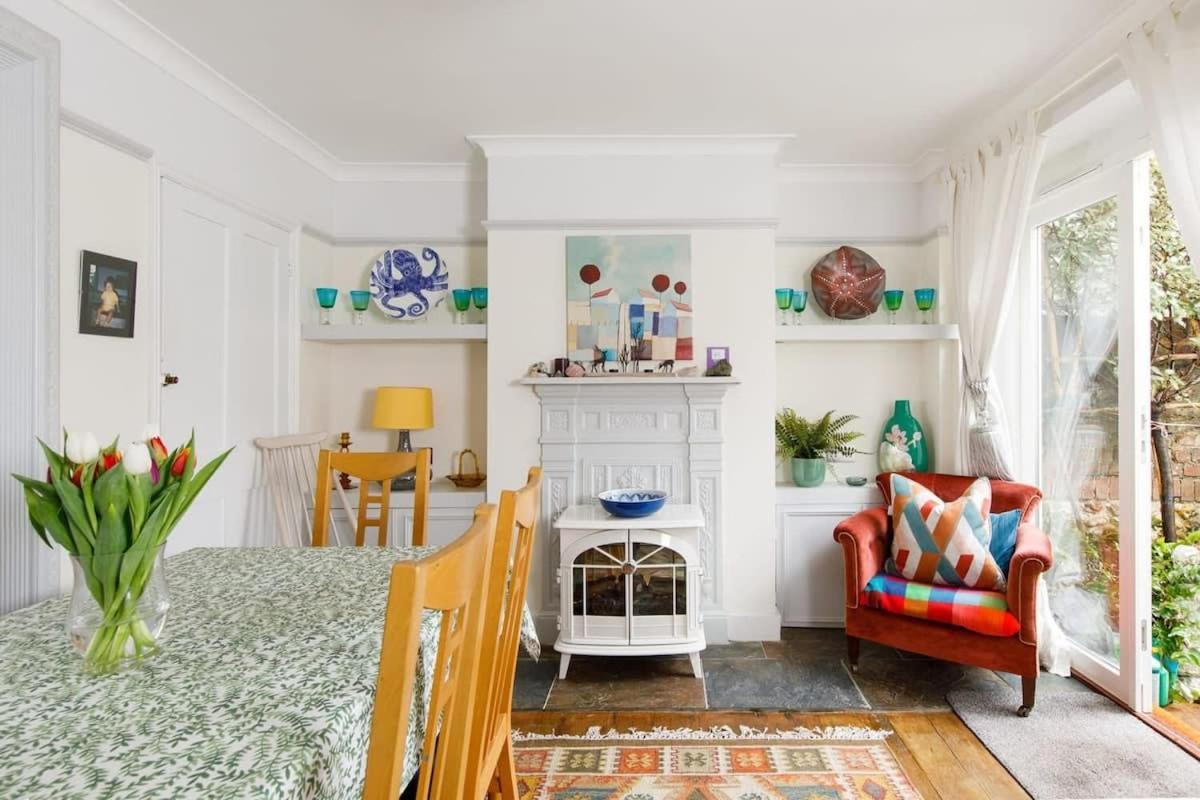 Beautiful Georgian Home In The Heart Of Chichester Extérieur photo